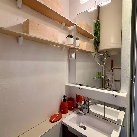 Apartamento Fonctionnel 4 Pers. Avec Acces Direct - Fr-1-323-573